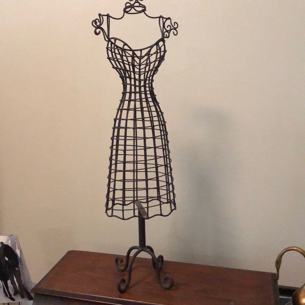 Decretive piece